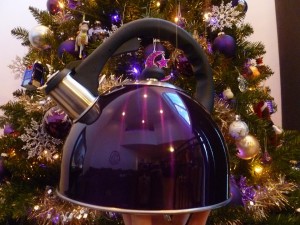 Robin Purple Tree Plus Kettle